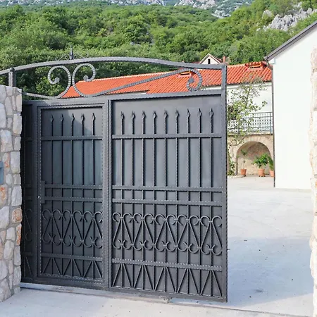 Cozy In Tribalj With Kitchen Holiday home Tribalj (Primorsko-Goranska)